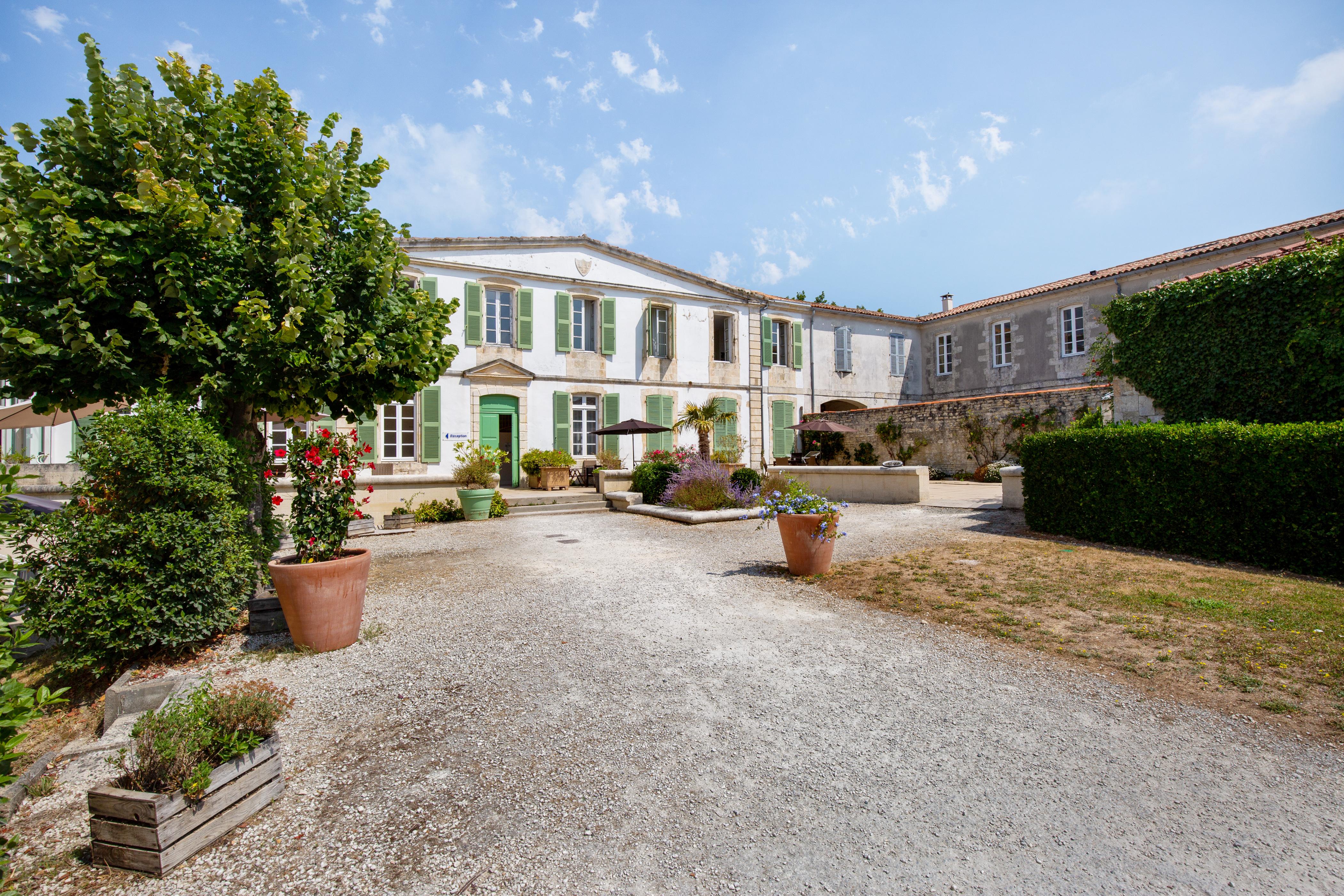 Residence Pierre & Vacances Le Palais Des Gouverneurs Saint-Martin-de-Ré Buitenkant foto