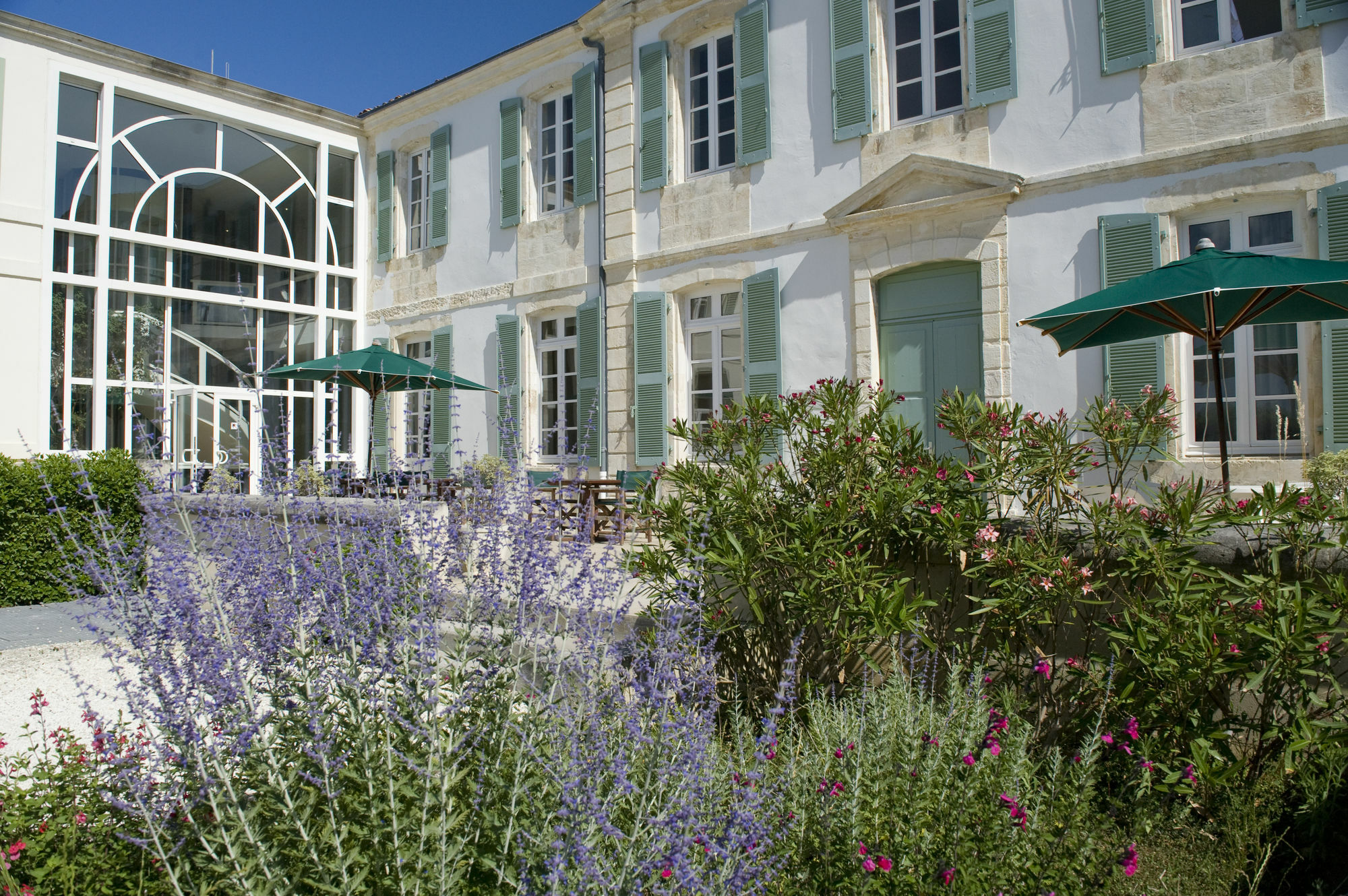 Residence Pierre & Vacances Le Palais Des Gouverneurs Saint-Martin-de-Ré Buitenkant foto